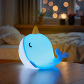 Einhorn Wal Silikon-Nachtlicht Squishy Perfektes Geschenk Schlaf-Begleiter Stressabbau
