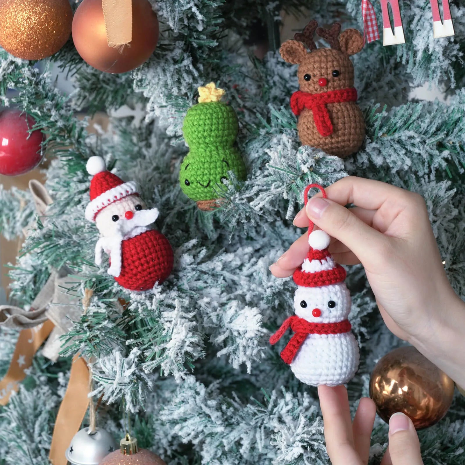 MeWaii® Crochet Kit For Beginners Santa Claus Crochet Kits with Easy Peasy Yarn