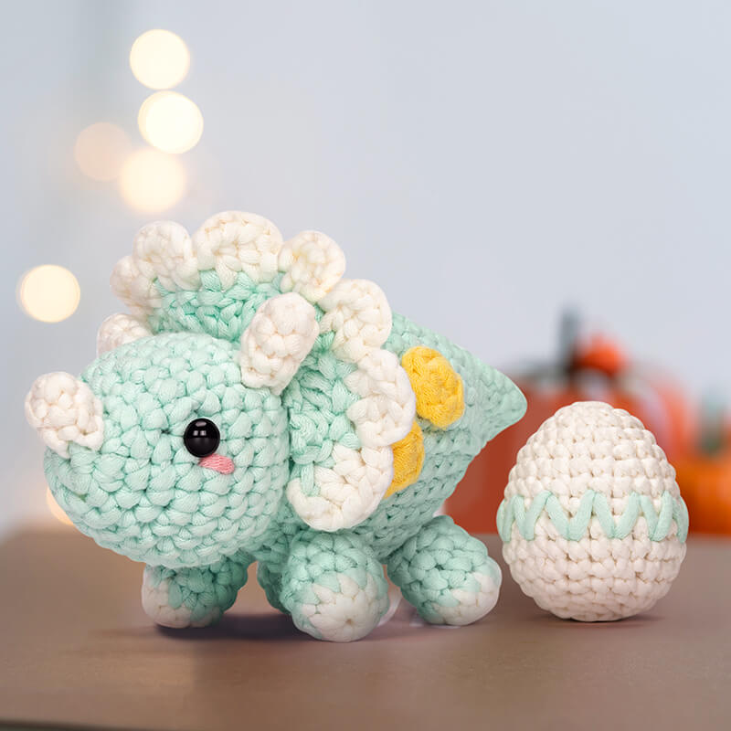 MeWaii® Crochet Kit For Beginners Santa Claus Crochet Kits with Easy Peasy Yarn