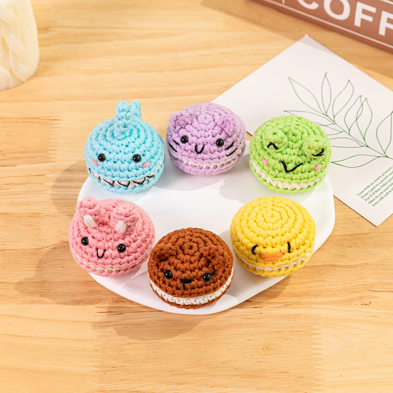MeWaii® Crochet 5Pcs Macarons Crochet Kit for Beginners with Easy Peasy Yarn